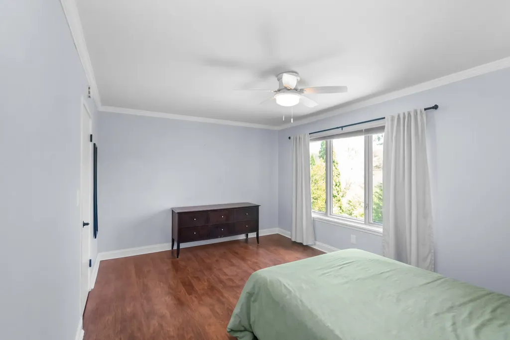 744 Peninsula Court Ann Arbor City MI 48105