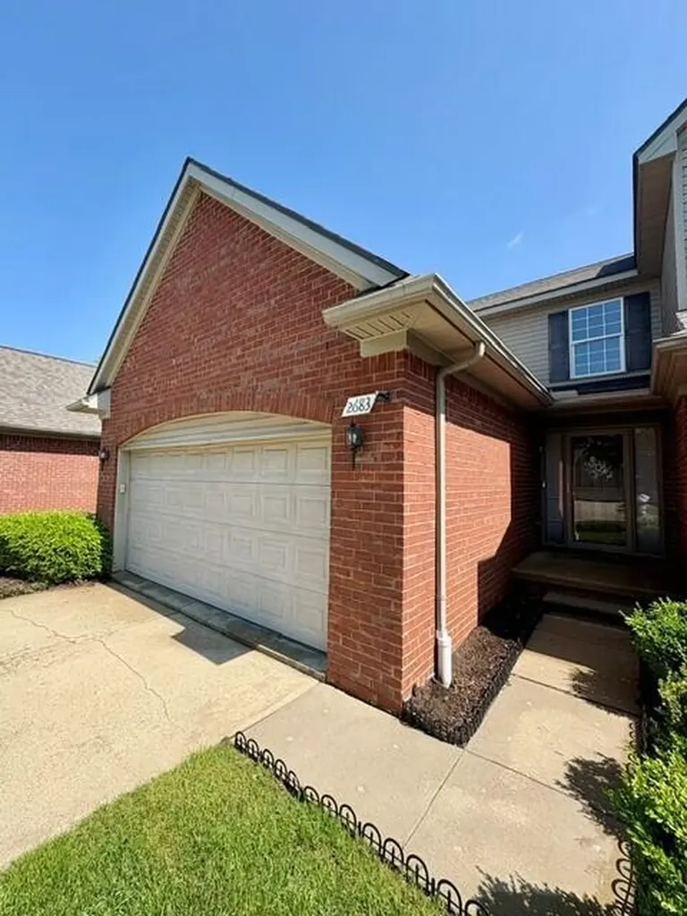2683 Ambassador Drive Ypsilanti Charter Township MI 48198