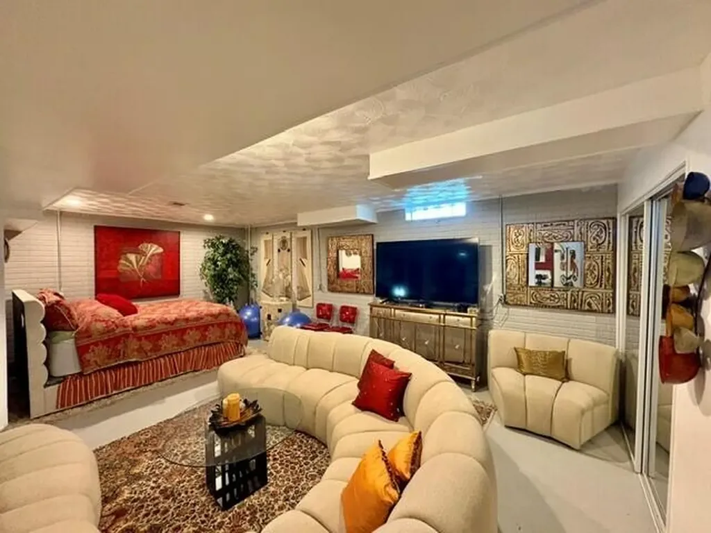 2683 Ambassador Drive Ypsilanti Charter Township MI 48198