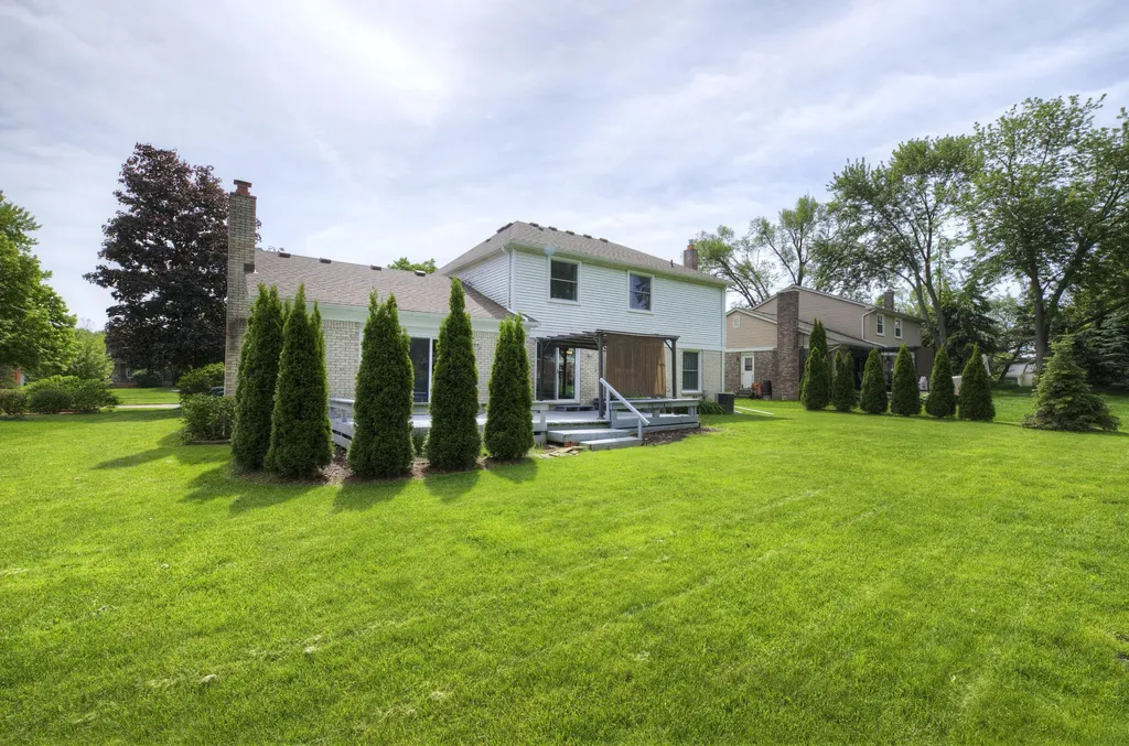 9639 N Canton Center Road Plymouth Charter Township MI 48170