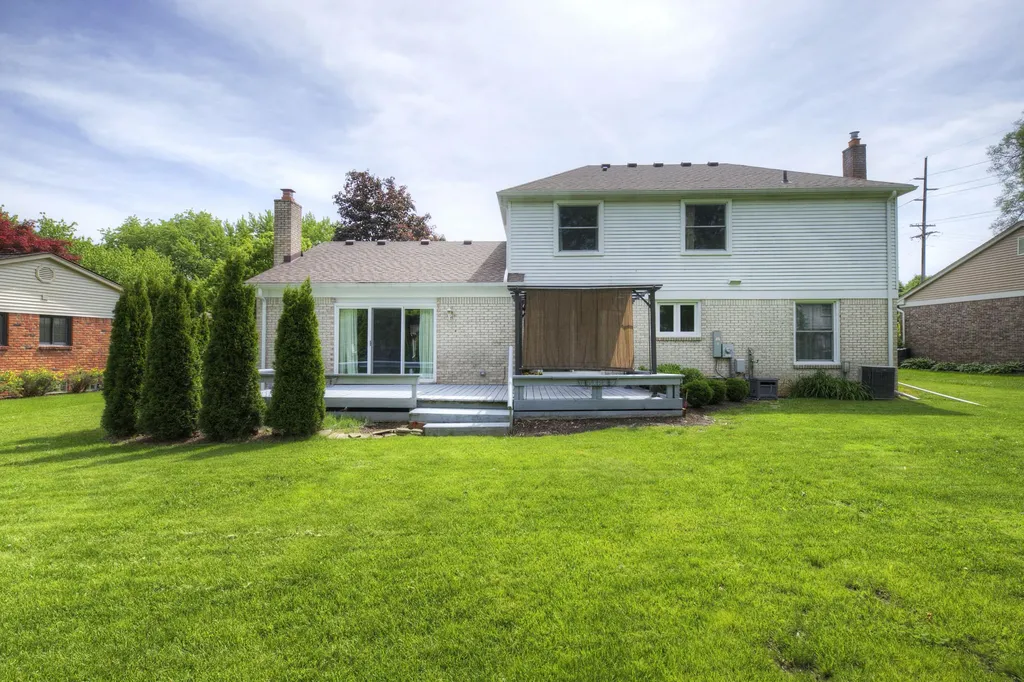 9639 N Canton Center Road Plymouth Charter Township MI 48170
