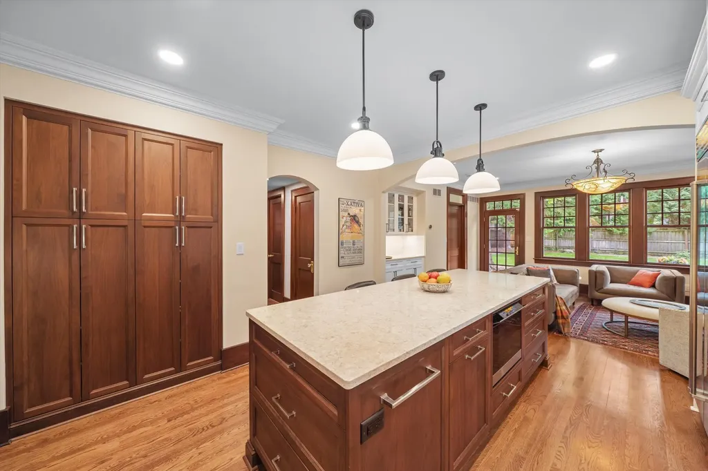 1011 Lincoln Avenue Ann Arbor City MI 48104