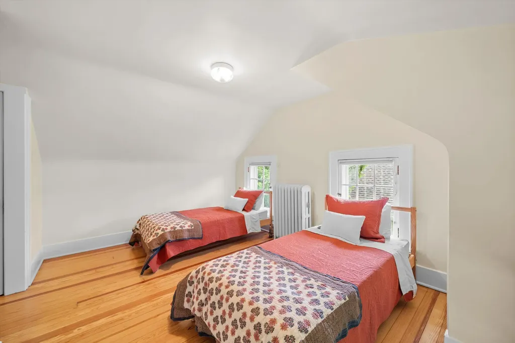 1011 Lincoln Avenue Ann Arbor City MI 48104