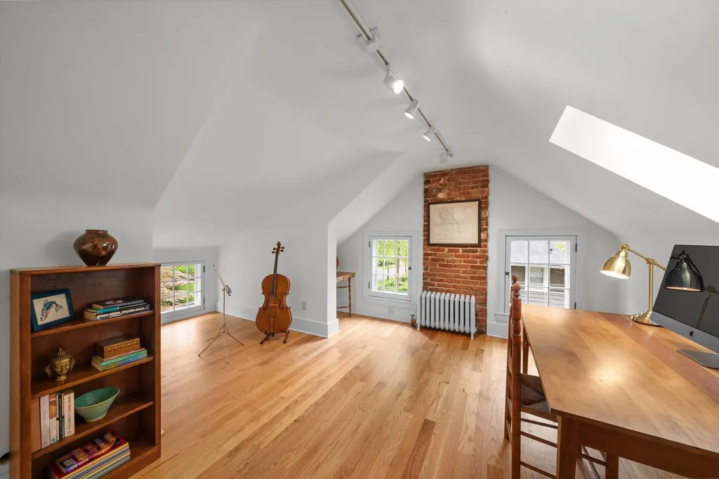 1011 Lincoln Avenue Ann Arbor City MI 48104