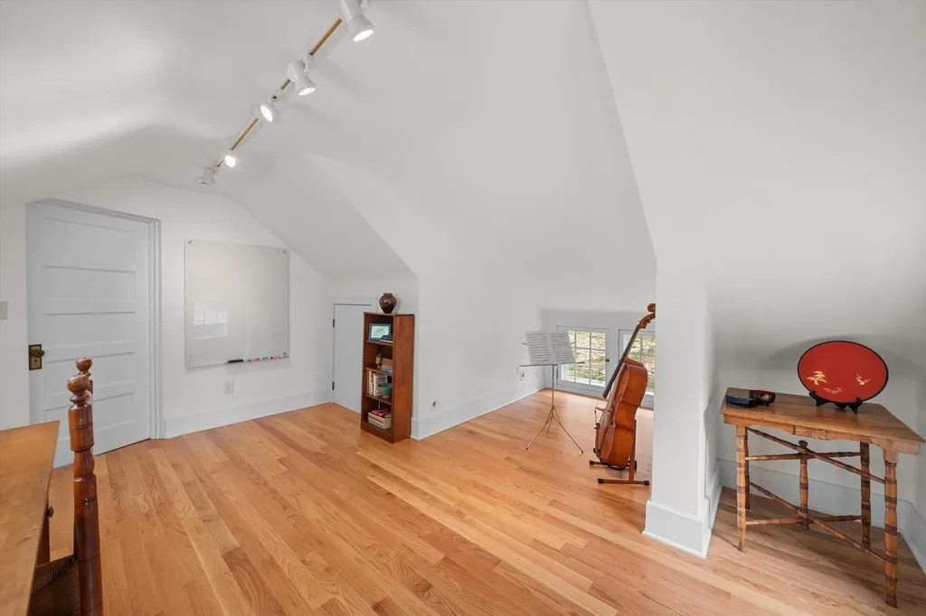 1011 Lincoln Avenue Ann Arbor City MI 48104
