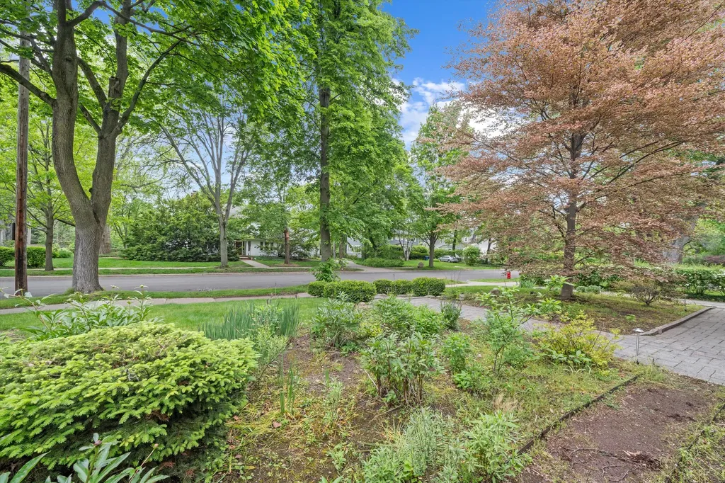 1011 Lincoln Avenue Ann Arbor City MI 48104