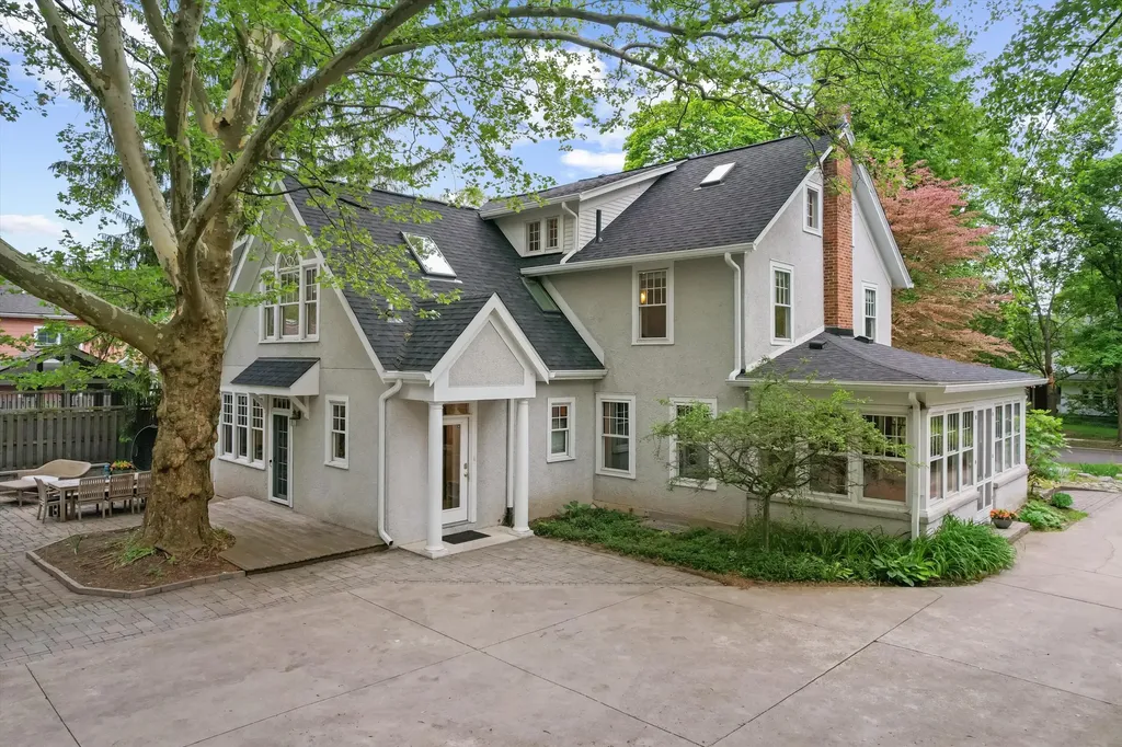 1011 Lincoln Avenue Ann Arbor City MI 48104