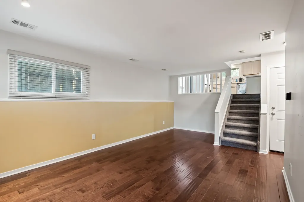 1008 Beachland Boulevard Waterford Charter Township MI 48328