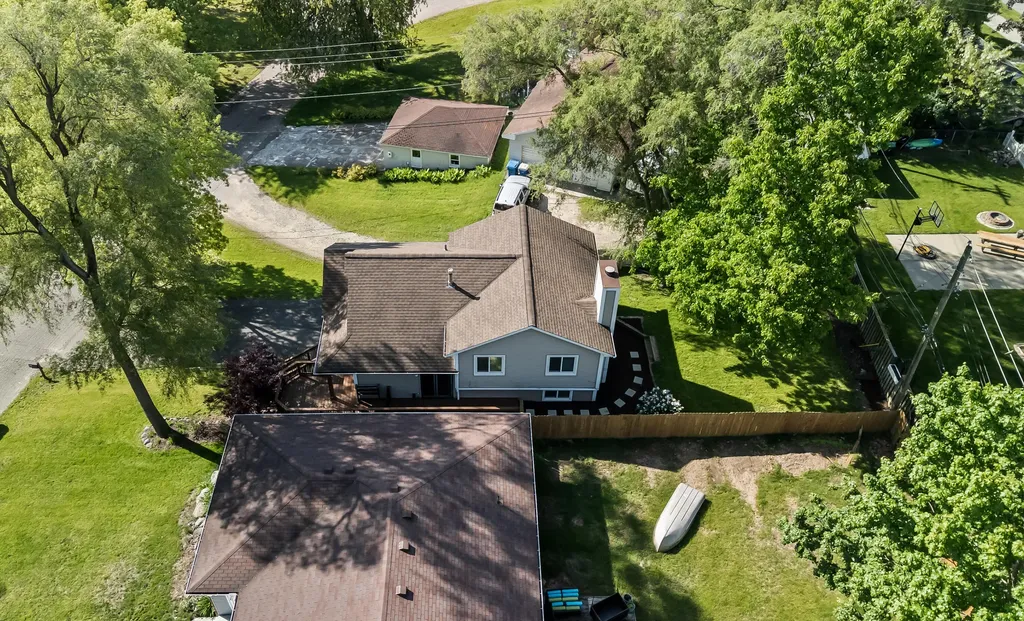 1008 Beachland Boulevard Waterford Charter Township MI 48328