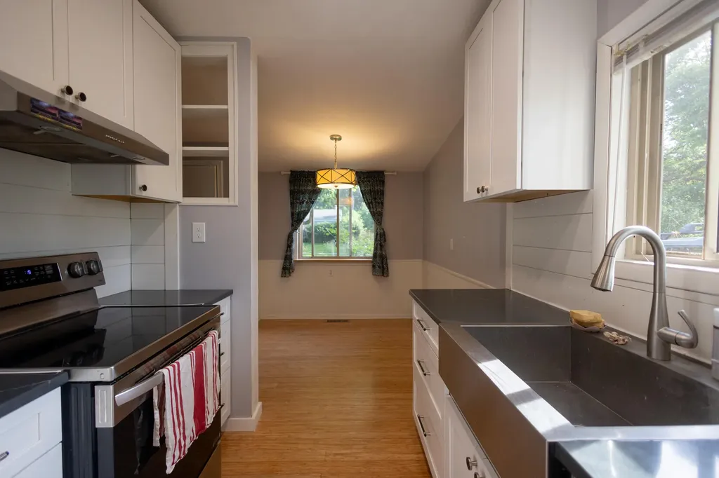 2812 Cumberland Avenue Ann Arbor City MI 48104