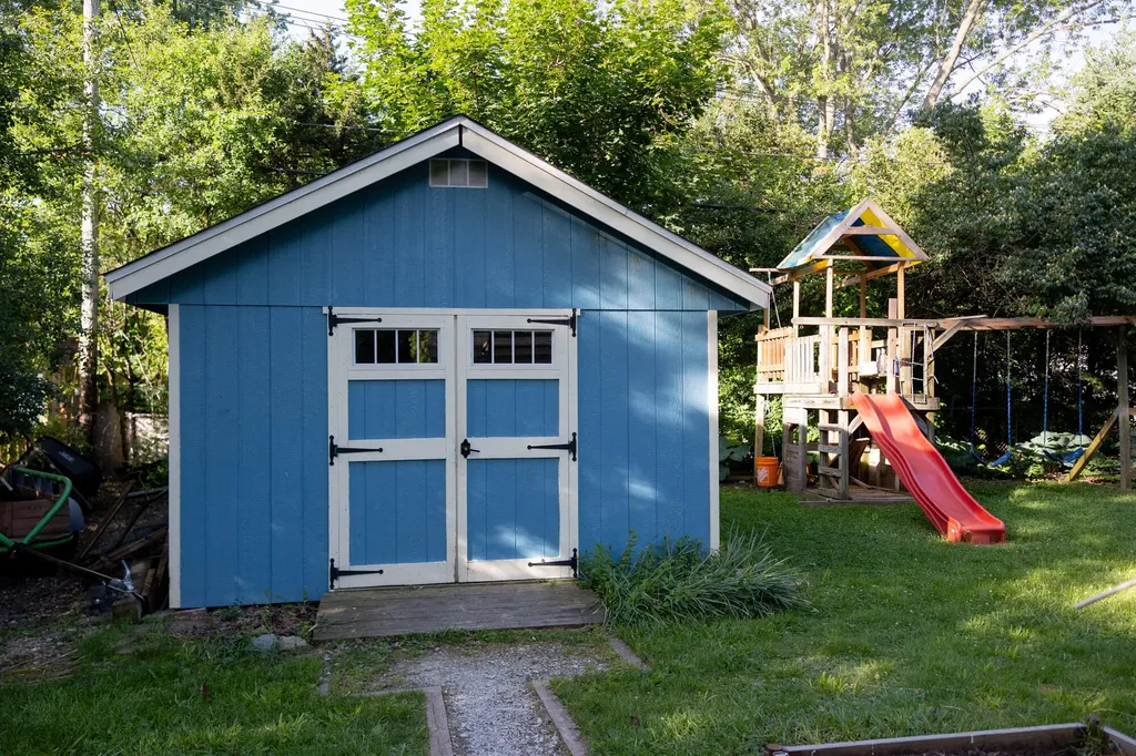 2812 Cumberland Avenue Ann Arbor City MI 48104