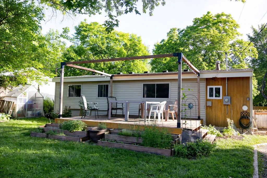 2812 Cumberland Avenue Ann Arbor City MI 48104