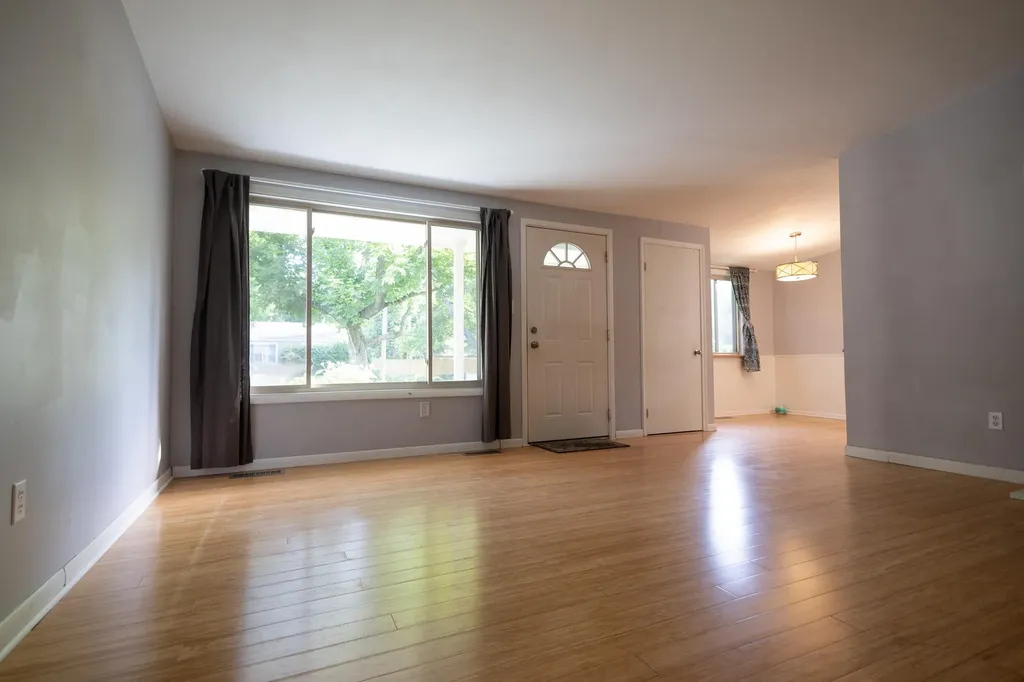 2812 Cumberland Avenue Ann Arbor City MI 48104