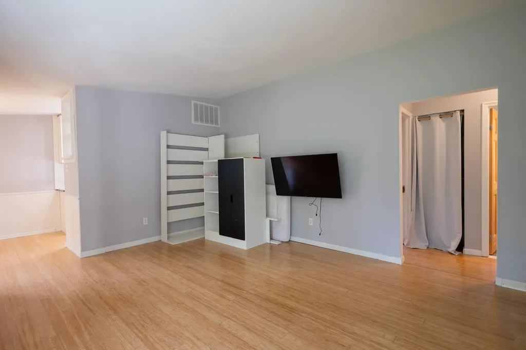 2812 Cumberland Avenue Ann Arbor City MI 48104