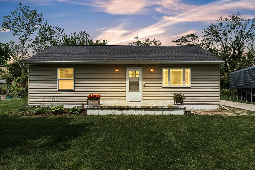 26870 Norfolk Street Inkster City MI 48141