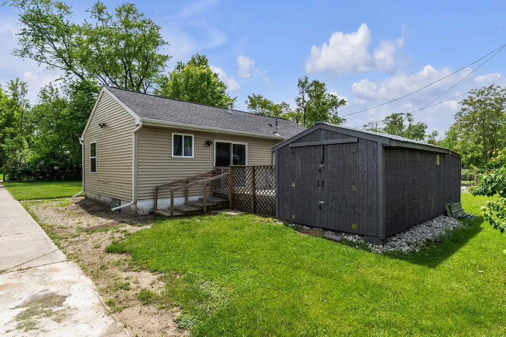 26870 Norfolk Street Inkster City MI 48141