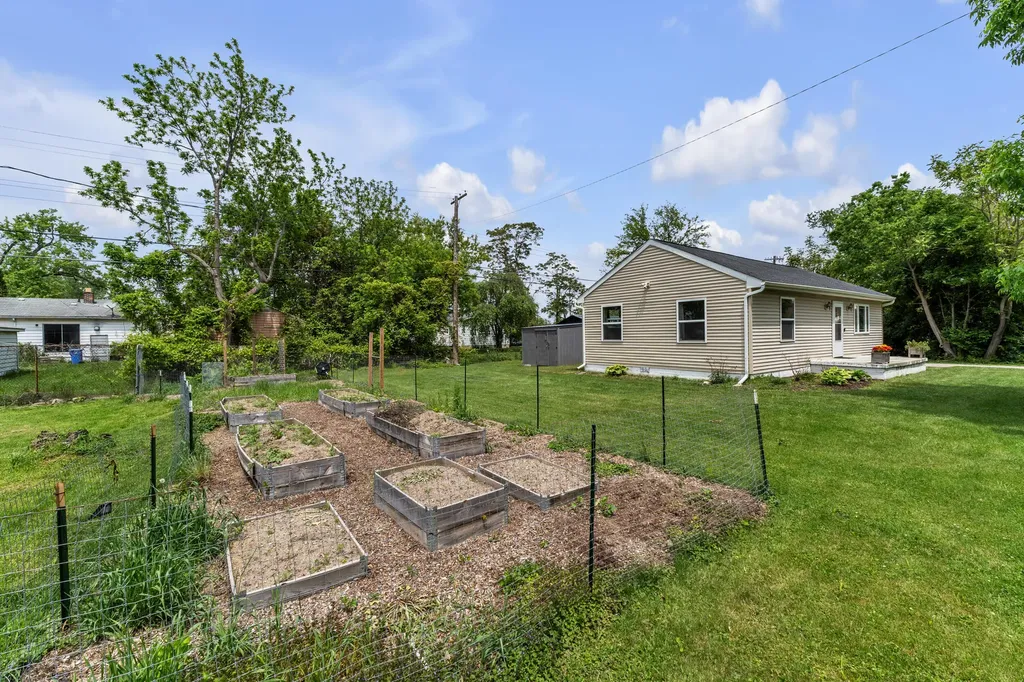 26870 Norfolk Street Inkster City MI 48141