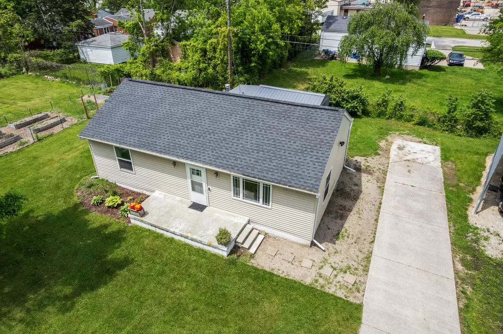 26870 Norfolk Street Inkster City MI 48141