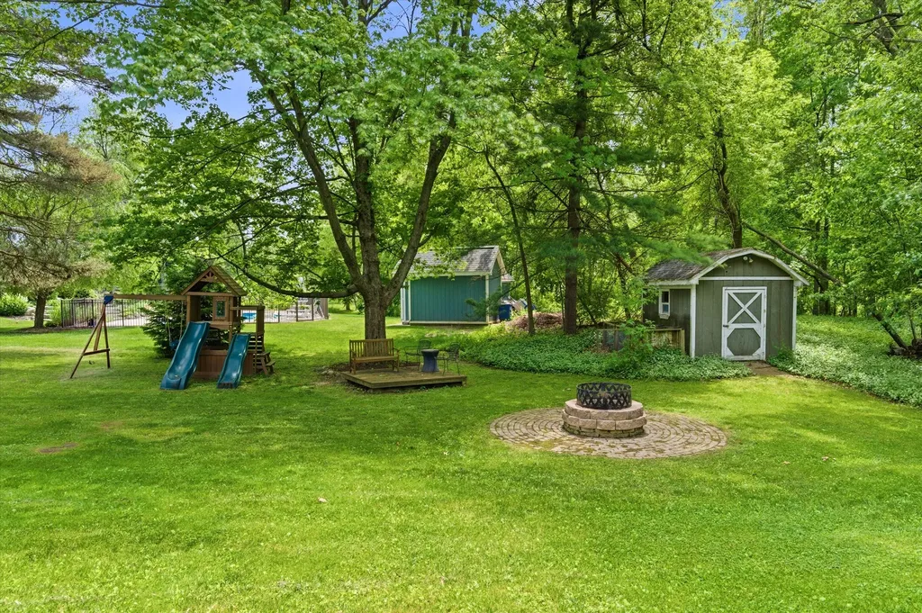 2639 Kathleen Drive Brighton Township MI 48114