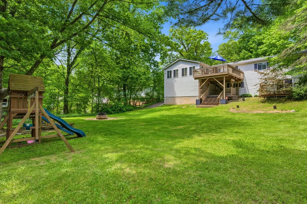 2639 Kathleen Drive Brighton Township MI 48114