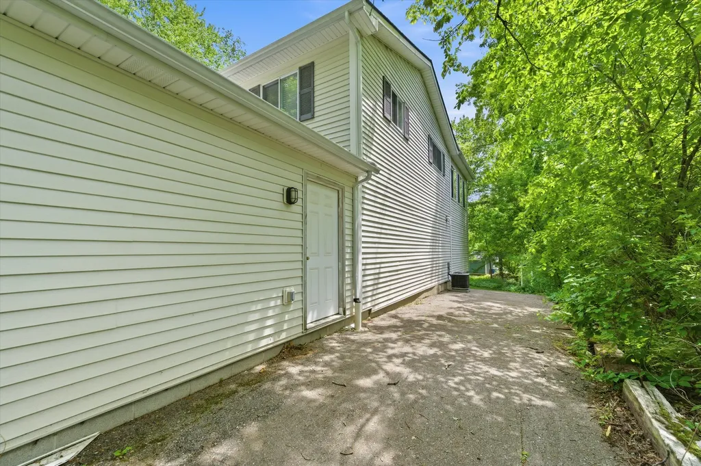2639 Kathleen Drive Brighton Township MI 48114