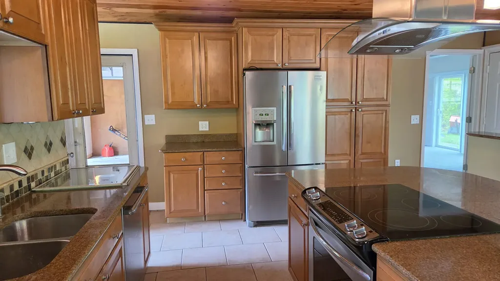 32619 Greenland Court Livonia City MI 48154
