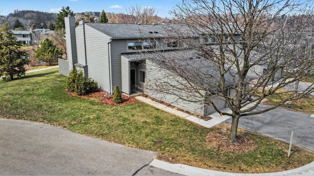 719 Watersedge Drive Ann Arbor City MI 48105