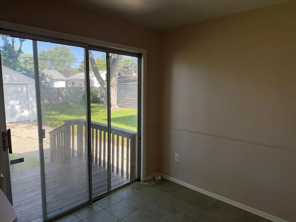 22415 Wilmot Avenue Eastpointe City MI 48021