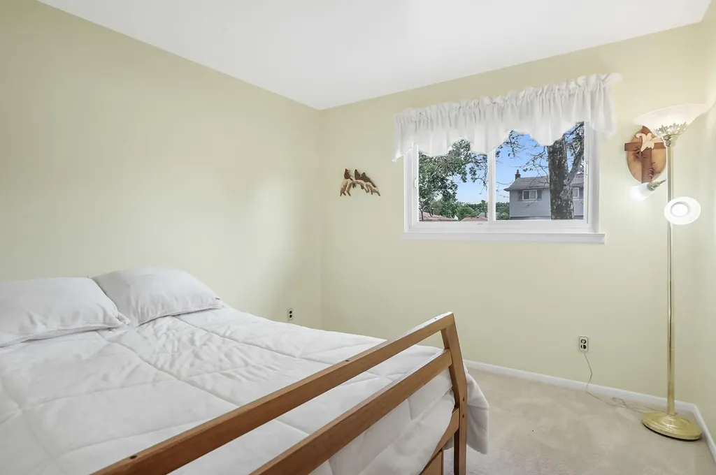 35046 Nancy Street Westland City MI 48186