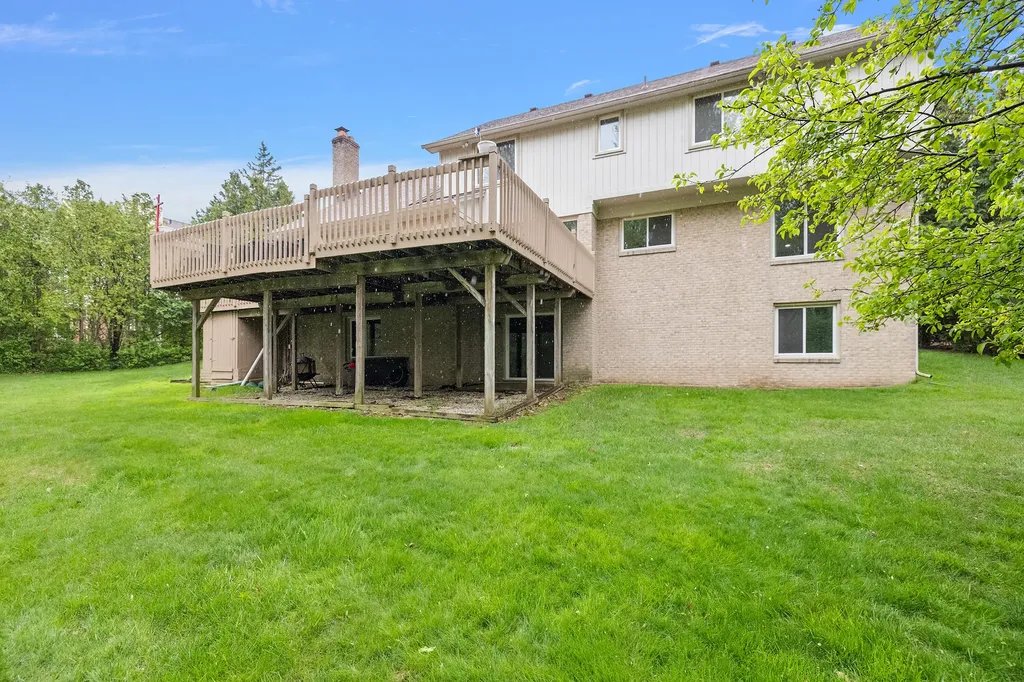30521 Knighton Drive Farmington Hills City MI 48331