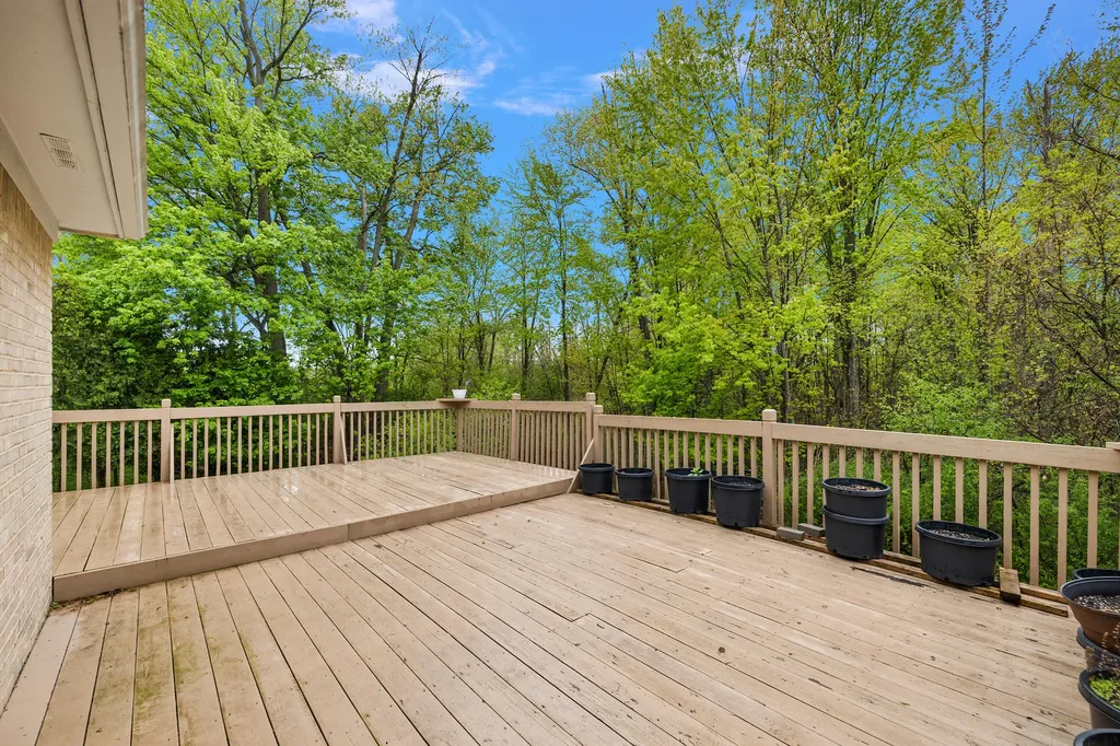 30521 Knighton Drive Farmington Hills City MI 48331