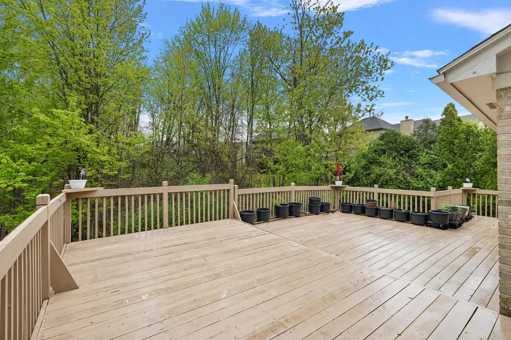 30521 Knighton Drive Farmington Hills City MI 48331