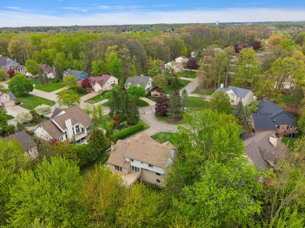 30521 Knighton Drive Farmington Hills City MI 48331