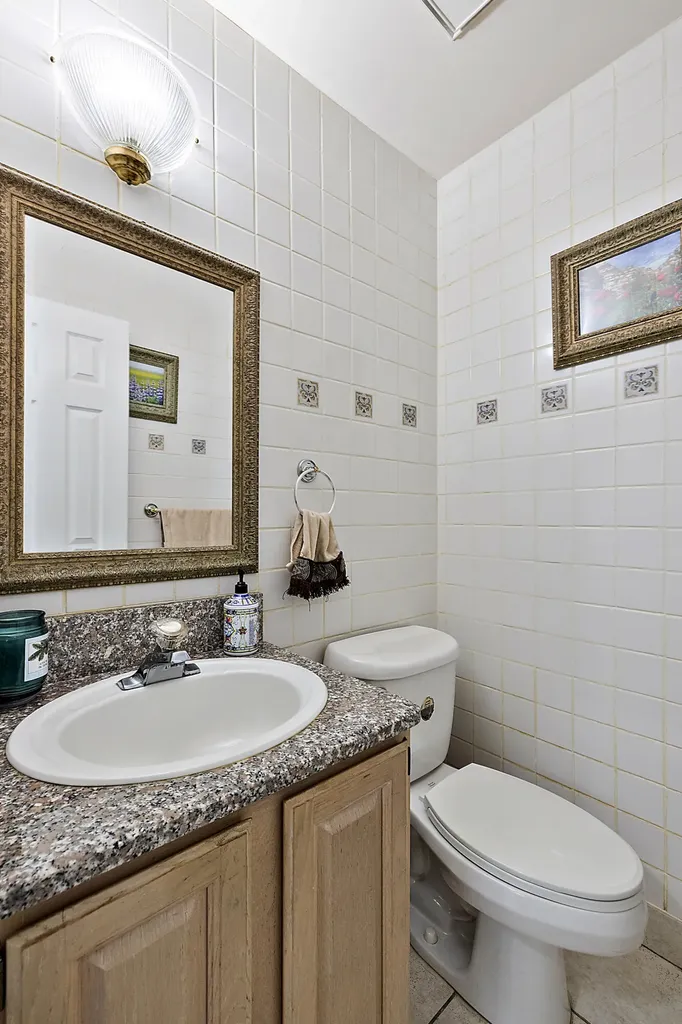 30521 Knighton Drive Farmington Hills City MI 48331