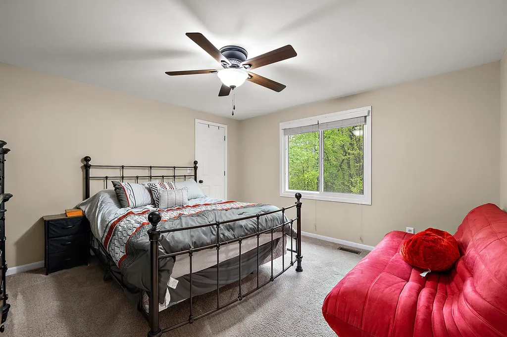 30521 Knighton Drive Farmington Hills City MI 48331