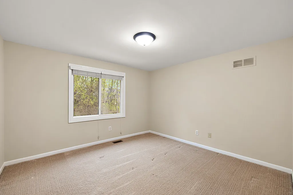 30521 Knighton Drive Farmington Hills City MI 48331