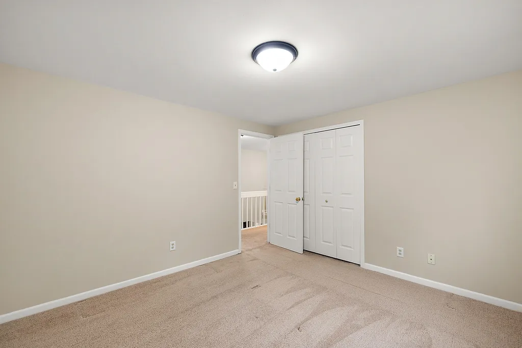 30521 Knighton Drive Farmington Hills City MI 48331