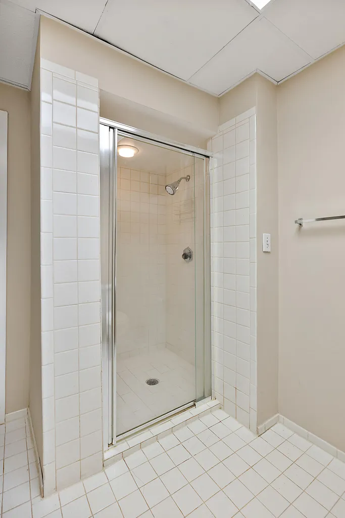 30521 Knighton Drive Farmington Hills City MI 48331