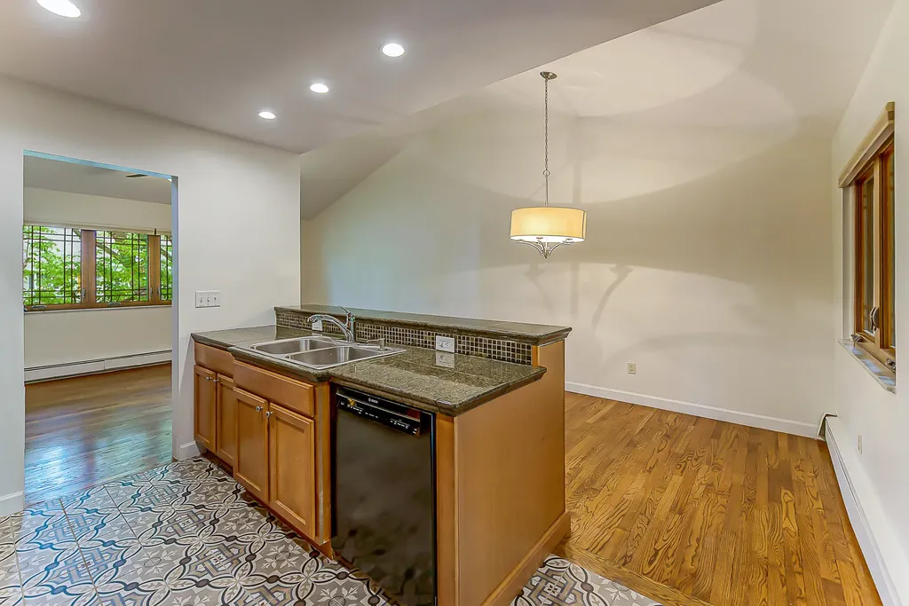 2150 Stephen Terrace Ann Arbor City MI 48103