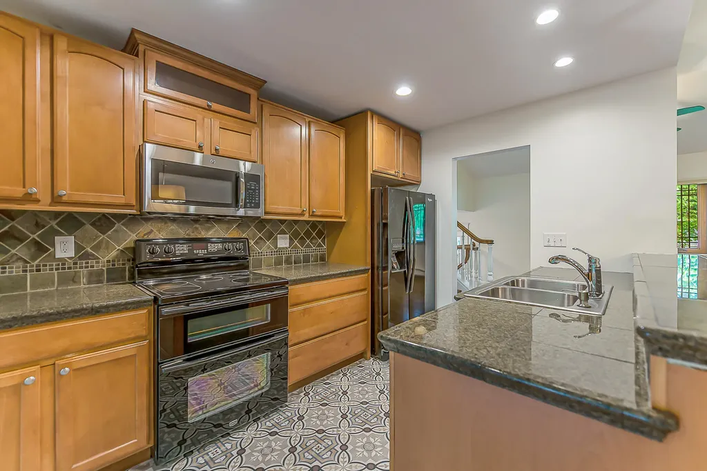 2150 Stephen Terrace Ann Arbor City MI 48103