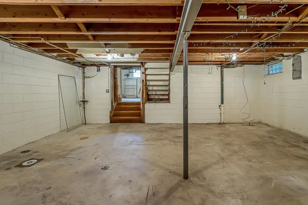 2150 Stephen Terrace Ann Arbor City MI 48103