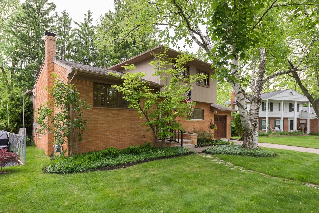 2150 Stephen Terrace Ann Arbor City MI 48103