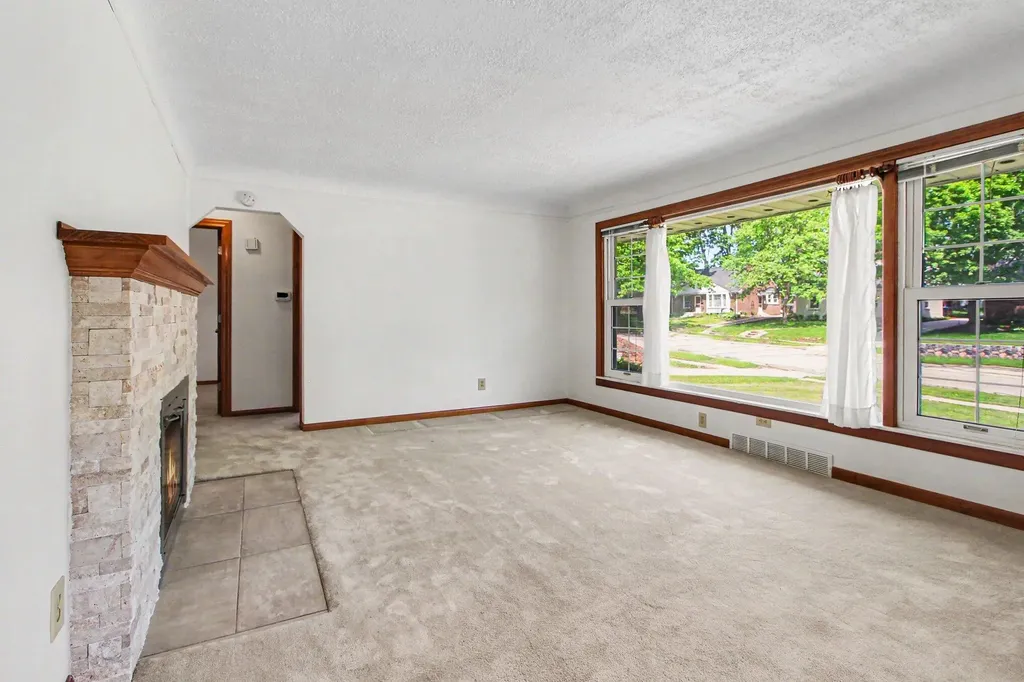 1311 Kingwood Street Ypsilanti Charter Township MI 48197