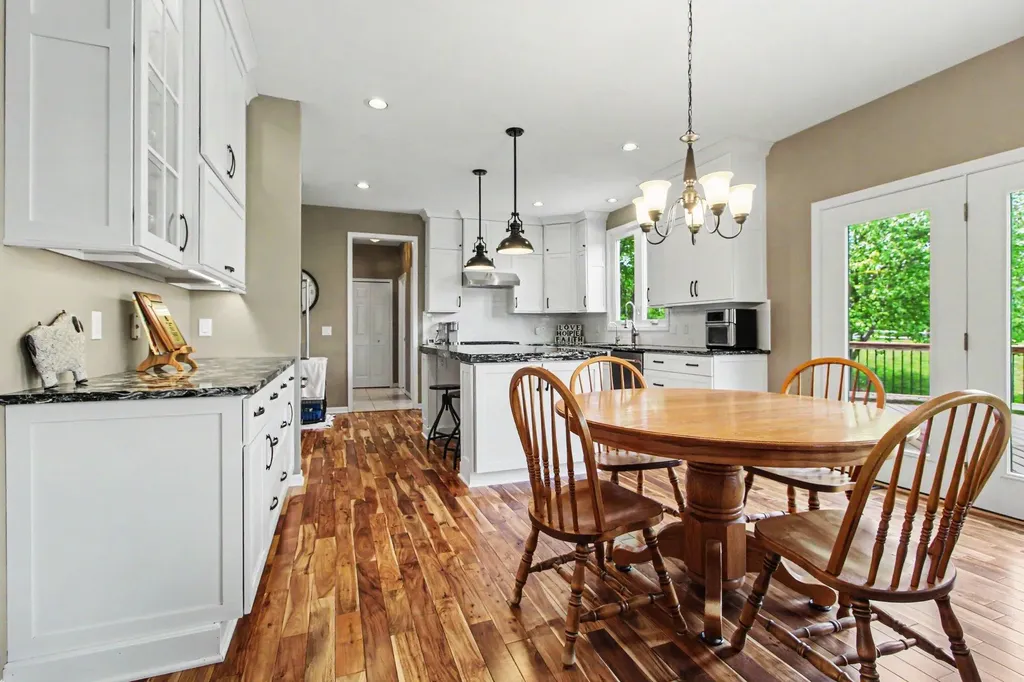 4356 Lakeside Court Pittsfield Charter Township MI 48108