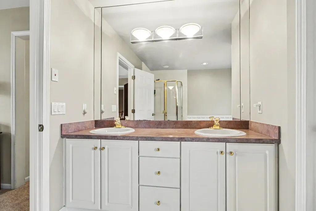 4356 Lakeside Court Pittsfield Charter Township MI 48108