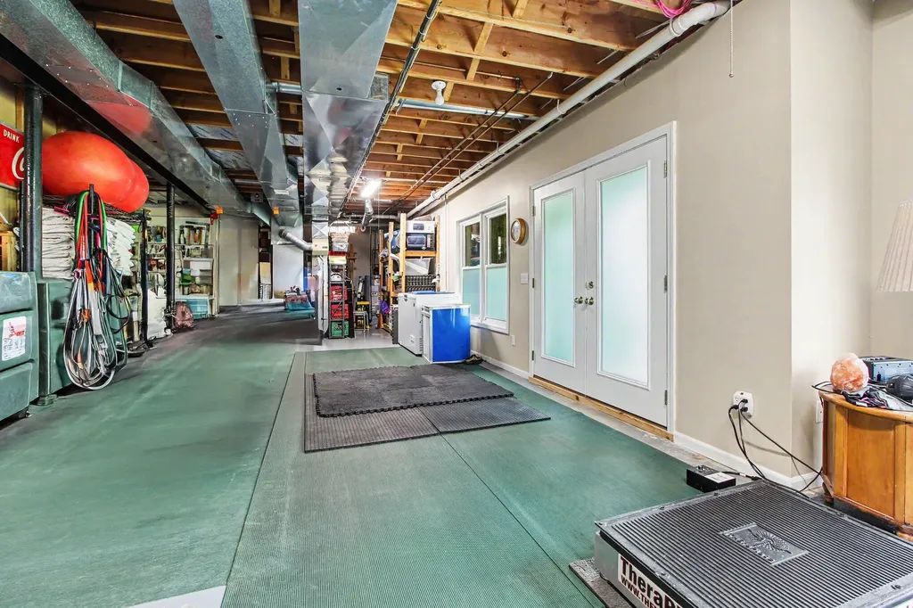 4356 Lakeside Court Pittsfield Charter Township MI 48108