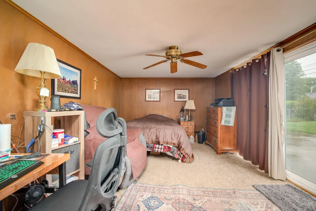 19402 Rockport Street Roseville City MI 48066