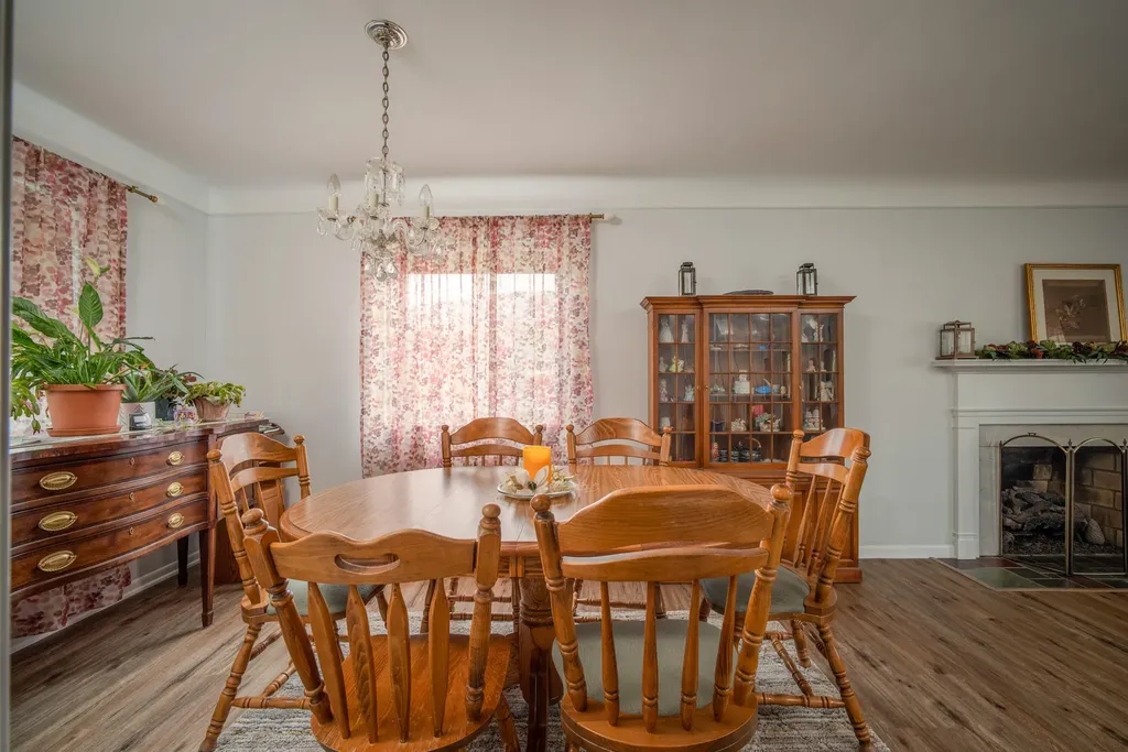 19402 Rockport Street Roseville City MI 48066
