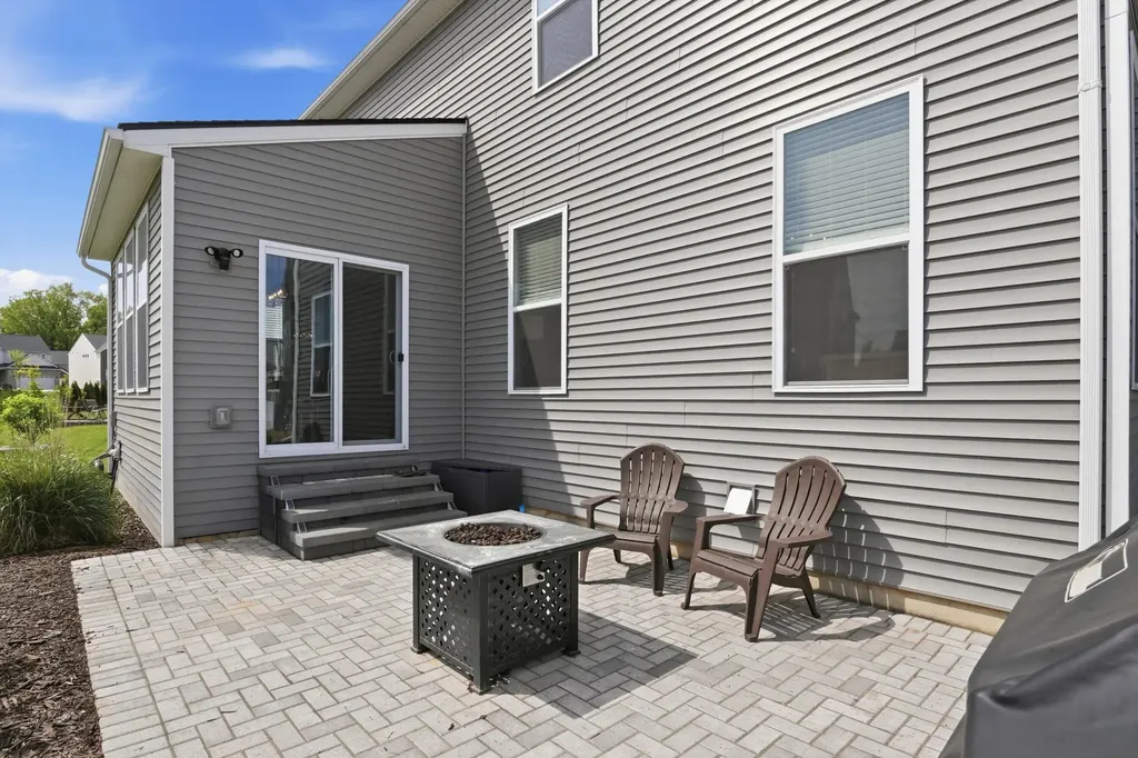 275 Honey Tree Way Scio Township MI 48103