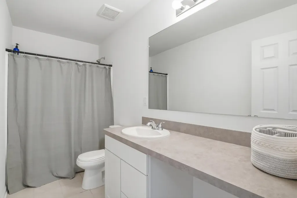 275 Honey Tree Way Scio Township MI 48103